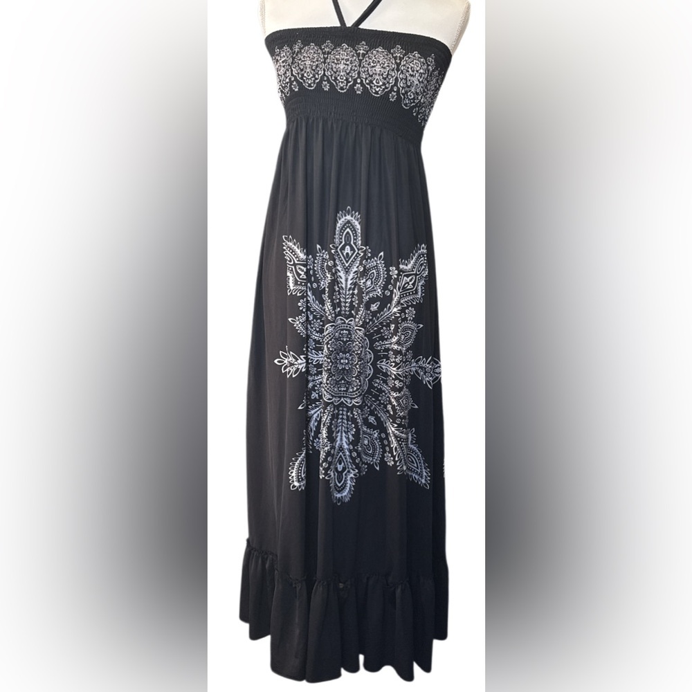 Cristinalove Black Dress with White Paisley Design